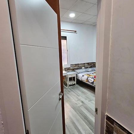 Habitacion Doble Con Bano Privado لوسبيتاليت دي يوبريغات المظهر الخارجي الصورة